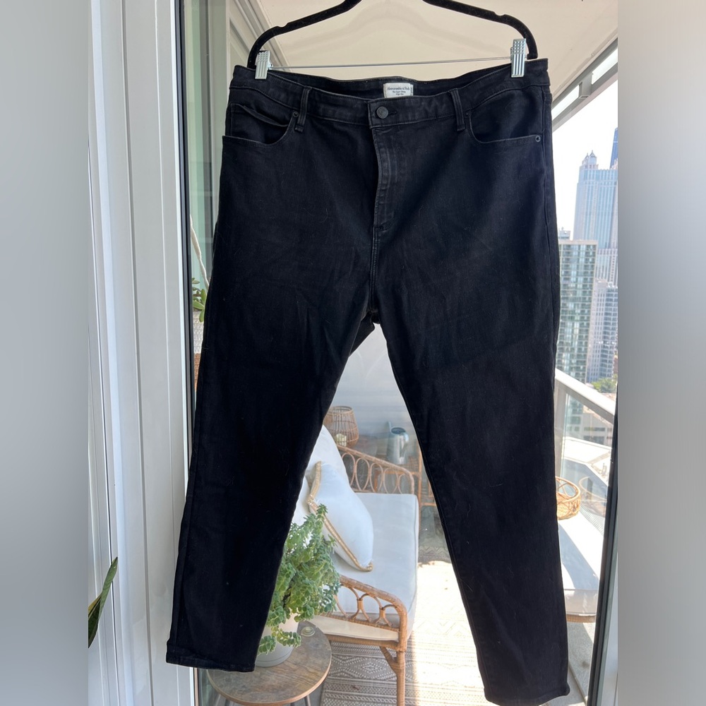 Abercrombie black skinny jean